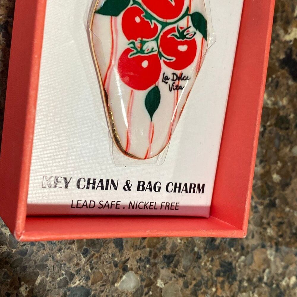 Piper K- Tomato La Dolce Vita Key Chain & Bag Charm- NIB - Picture 6 of 6